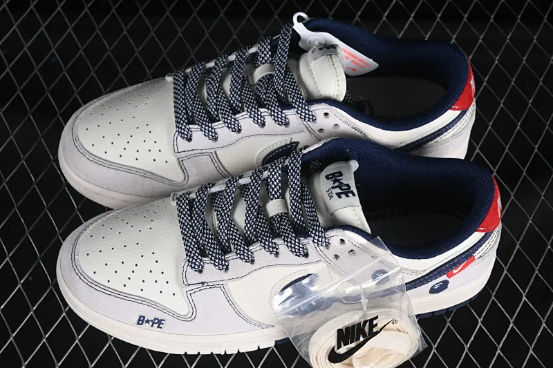 All categories Nk SB Dunk Series Nk SB Dunk Low High-end customized low-top sneakers Nike SB Dunk Low Bape joint pig eight blue and white double hook Anniversary high-end customized low-top casual sneakers SJ2558-018